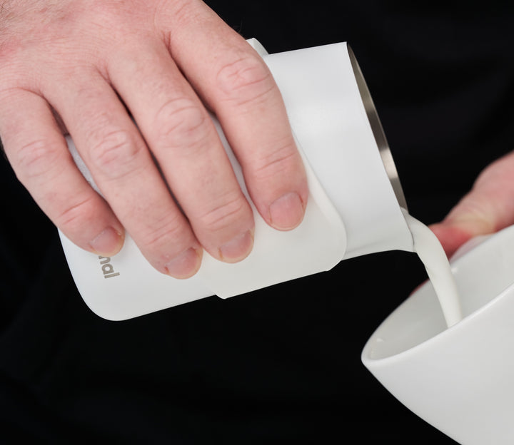 FlowTip Milk Jug