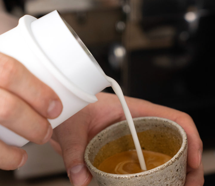 FlowTip Milk Jug