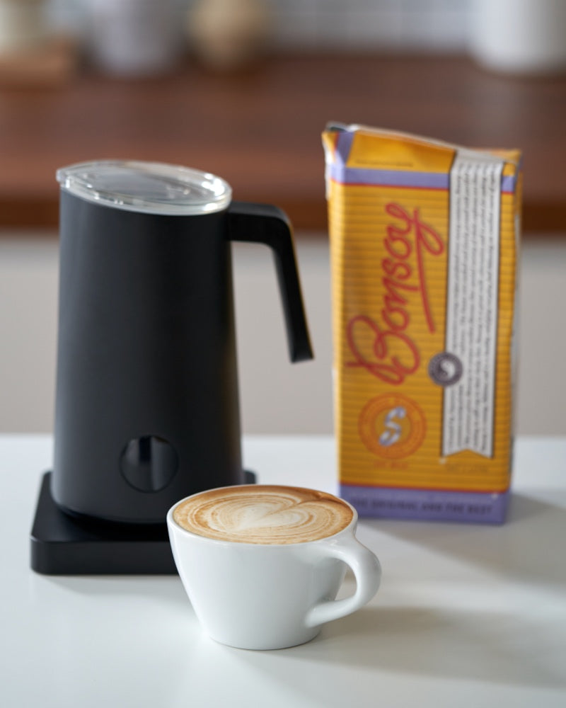  Subminimal NanoFoamer, Handheld Milk Foamer, Velvety  Microfoamed Milk for Barista-Style Coffee, Battery Powered Milk Frother -  Featuring NEW Super-Soft Button: Home & Kitchen